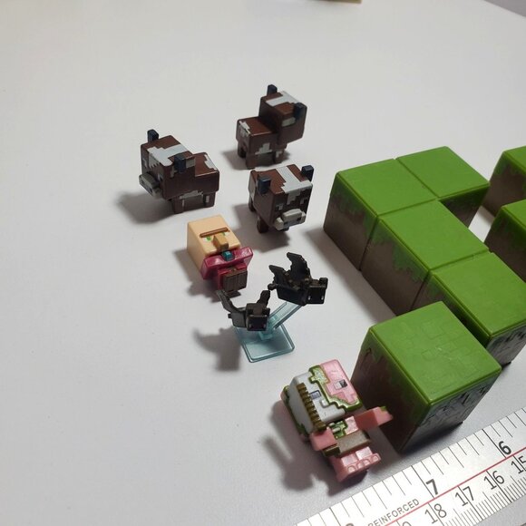 Minecraft Adventure Figures Lot Creeper Dragon Pigs Case Boxes Steve Ocelot Cows - Picture 8 of 13